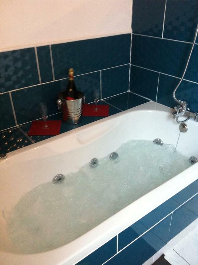 2 Chambres Doubles, 1Chambre 4 Lits Simples, Salle De Bains Avec Balneo Therapie Plaine-Haute 外观 照片
